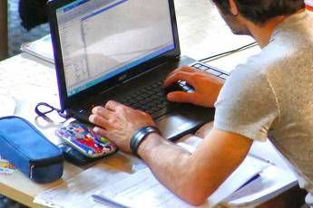 Corte Ue: chi gestisce un sito può conservare dati utenti per difendersi da hacker Corte Ue: chi gestisce un sito può conservare dati utenti per difendersi da hacker