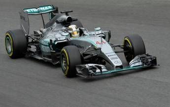 Coronavirus, F1 non si ferma. Hamilton: Il denaro è re