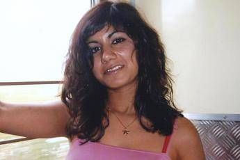 Via la foto dalla tomba, Hina senza pace Via la foto dalla tomba, Hina senza pace
