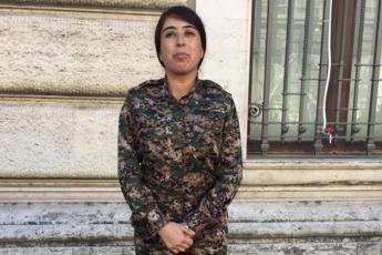 La comandante curda: Italia prenda posizione contro minacce Turchia