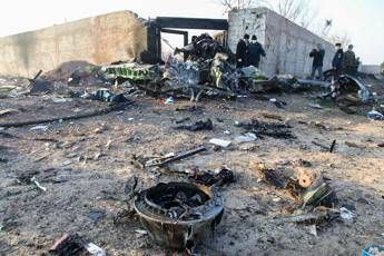 Aereo abbattuto in Iran, primi arresti Aereo abbattuto in Iran, primi arresti