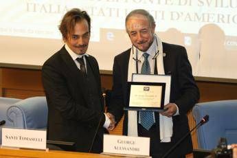 Convegno internazionale fondi europei ponte di sviluppo Italia-Usa Convegno internazionale fondi europei ponte di sviluppo Italia-Usa