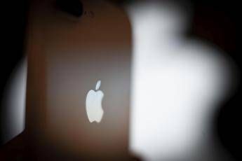 iPhone, sostituisci la batteria con 29 euro iPhone, sostituisci la batteria con 29 euro
