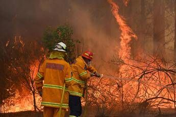 Australia, è emergenza incendi: registrato giorno più caldo di sempre Australia, è emergenza incendi: registrato giorno più caldo di sempre