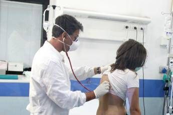 Non è finita, medici in allerta per l'influenza Non è finita, medici in allerta per l'influenza
