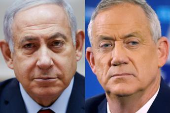 Israele, Netanyahu e Gantz firmano accordo per governo d'emergenza