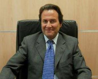 Il Magnifico Rettore dell’Unicusano Prof. Fabio Fortuna vince il Premio Internazionale D’Angiò 2014 Il Magnifico Rettore dell’Unicusano Prof. Fabio Fortuna vince il Premio Internazionale D’Angiò 2014