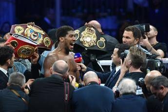 Boxe, Joshua torna re dei pesi massimi Boxe, Joshua torna re dei pesi massimi
