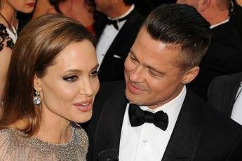 Brad Pitt furioso con Angelina Jolie. Ecco perché Brad Pitt furioso con Angelina Jolie. Ecco perché