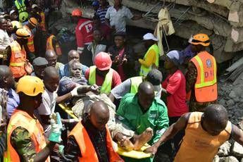 Kenya, crolla edificio di sei piani a Nairobi Kenya, crolla edificio di sei piani a Nairobi