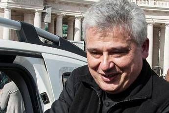 Coronavirus, Elemosiniere del Papa: Cardinali solidali, c'è chi ha dato due stipendi Coronavirus, Elemosiniere del Papa: Cardinali solidali, c'è chi ha dato due stipendi