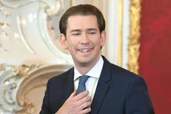 Austria, Kurz torna cancelliere: è il più giovane capo di governo d'Europa