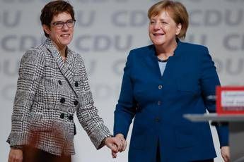 Akk, la 'delfina' di Merkel nuova leader Cdu Akk, la 'delfina' di Merkel nuova leader Cdu