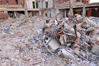 Bertolaso: A L'Aquila fatto ciò che andava fatto Bertolaso: A L'Aquila fatto ciò che andava fatto