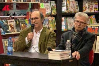 Russiagate, Limonov: Supposizioni, non ci sono prove Russiagate, Limonov: Supposizioni, non ci sono prove