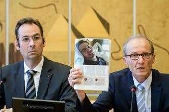 Caso Lambert, medico annuncia stop a cure Caso Lambert, medico annuncia stop a cure