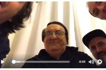 Lo 'Zoo di 105' su Facebook: Leone di Lernia è morto Lo 'Zoo di 105' su Facebook: Leone di Lernia è morto