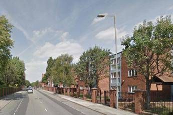 Orrore a Liverpool, 3 cadaveri nella casa in cui abitò John Lennon Orrore a Liverpool, 3 cadaveri nella casa in cui abitò John Lennon