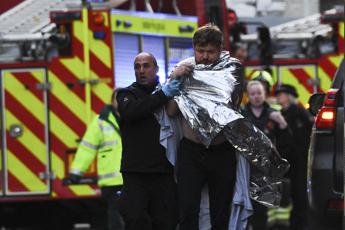 Londra, attacco sul London Bridge: tre morti