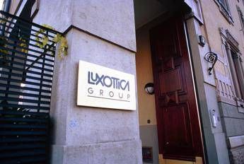 EssilorLuxottica, Del Vecchio ricorre all'arbitrato