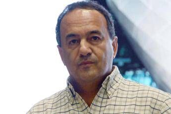 Mimmo Lucano: Accuse assurde, io non ho paura Mimmo Lucano: Accuse assurde, io non ho paura