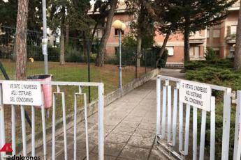 Caso Pamela, nella casa degli orrori ora vive una famiglia: L'anima di quella ragazza è con noi Caso Pamela, nella casa degli orrori ora vive una famiglia: L'anima di quella ragazza è con noi