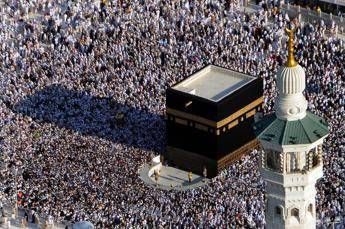Coronavirus, stop ai pellegrinaggi alla Mecca Coronavirus, stop ai pellegrinaggi alla Mecca