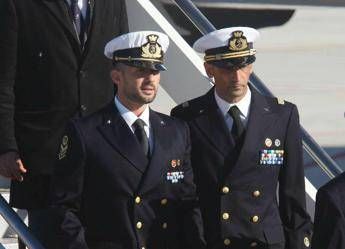 Caso Marò, è ancora battaglia tra Italia e India Caso Marò, è ancora battaglia tra Italia e India