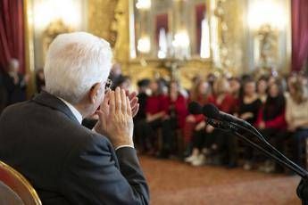 Mattarella: Senza evasione più soldi per stipendi e pensioni Mattarella: Senza evasione più soldi per stipendi e pensioni