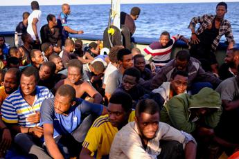 Migranti, Viminale: Sbarchi autonomi moltiplicati, contesto senza precedenti