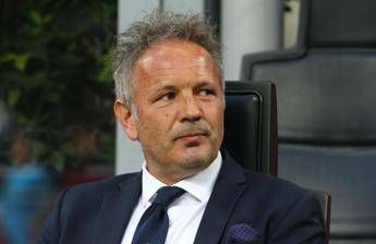 Il Bologna fa festa per ritorno Mihajlovic Il Bologna fa festa per ritorno Mihajlovic