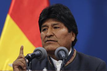 Bolivia, Morales su Twitter: Mondo ripudia il Golpe