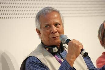 Yunus: Crisi Coronavirus ultima opportunità per non tornare al mondo di prima Yunus: Crisi Coronavirus ultima opportunità per non tornare al mondo di prima