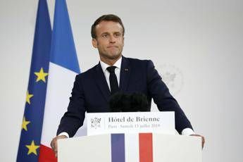 Coronavirus, Macron chiude le scuole: E' solo l'inizio