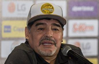 Maradona: Non sto morendo. E 'disereda' la figlia Giannina