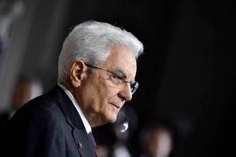 Covid, Mattarella: Preoccupati per aumento contagi e dolore per vittime