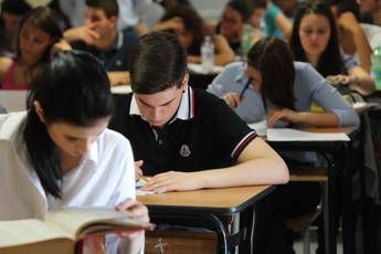 A scuola il pomeriggio? Per i maschi vuol dire rendere di più A scuola il pomeriggio? Per i maschi vuol dire rendere di più
