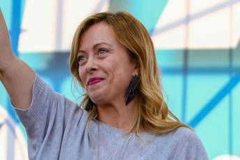 Meloni scherza: Anche mia figlia mi dice 'genitore uno'... Meloni scherza: Anche mia figlia mi dice 'genitore uno'...