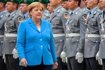 Nuovo tremore per Merkel
