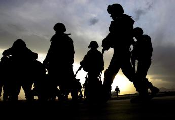 Afghanistan, 23 militari uccisi: Talebani sotto accusa