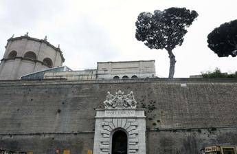Crollo a Musei Vaticani, turista Usa: Ho rivissuto attentato a Torri Gemelle Crollo a Musei Vaticani, turista Usa: Ho rivissuto attentato a Torri Gemelle
