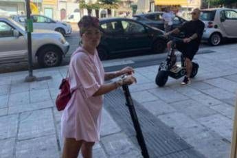 Claudia Nainggolan: Insultata per aver chiesto 'permesso' Claudia Nainggolan: Insultata per aver chiesto 'permesso'