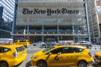 Il New York Times cambia titolo dopo le polemiche