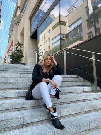Natasha Stefanenko raddoppia con L.A. Water, dopo le ciabattine arrivano gli stivali Natasha Stefanenko raddoppia con L.A. Water, dopo le ciabattine arrivano gli stivali