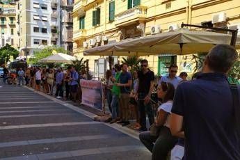 Rdc, navigator campani si legano per protesta Rdc, navigator campani si legano per protesta