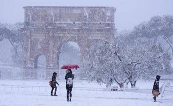 Arriva la neve a Roma Arriva la neve a Roma