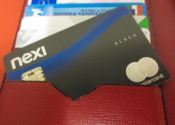Banca Mediolanum presenta a clienti top la black card di Nexi