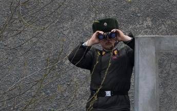 Nordcorea, tentano la fuga: giustiziati marito e moglie Nordcorea, tentano la fuga: giustiziati marito e moglie