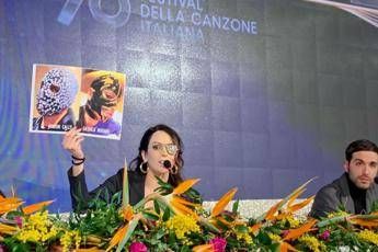 Sanremo, Notaro: La maschera? Cally per show, io per violenza subita Sanremo, Notaro: La maschera? Cally per show, io per violenza subita