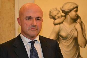 Nuovo libro-bomba di Nuzzi sui segreti vaticani Nuovo libro-bomba di Nuzzi sui segreti vaticani